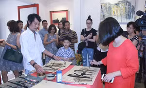 Đi tìm Hà Nội qua triển lãm tranh - gốm “3 phố”