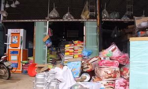 Thị trường hàng Việt Nam khởi sắc ở xã biên giới