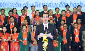 Chủ tịch nước Trần Đại Quang dự Lễ tôn vinh và trao danh hiệu Nông dân Việt Nam xuất sắc năm 2016