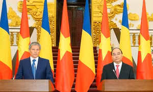 Thủ tướng Romania Dacian Ciolos thăm chính thức Việt Nam