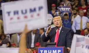 Bầu cử Tổng thống Mỹ 2016: Tỷ phú Donald Trump tiếp tục chọc giận đảng Cộng hòa