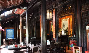 Độc đáo kiến trúc "nhà trăm cột" ở Long An