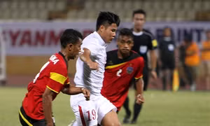 Đánh bại Đông Timor, U19 Việt Nam vươn lên đầu bảng