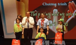 Lãnh đạo Đảng, Nhà nước vui Tết Trung thu với trẻ em có hoàn cảnh khó khăn