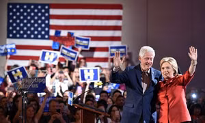 Bầu cử Mỹ 2016: Bà Hillary Clinton và ông Donald Trump tạm dẫn đầu
