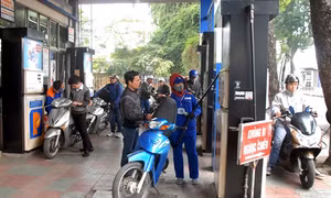 Xăng tăng tiếp hơn 500 đồng/lít