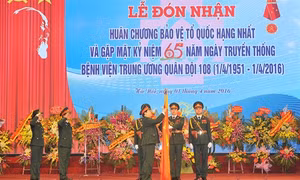 Bệnh viện Trung ương Quân đội 108 đón nhận Huân chương Bảo vệ Tổ quốc hạng Nhất