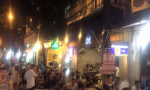 Phố cổ đóng cửa muộn, người dân tăng thu nhập