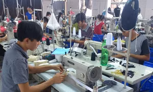 Bảo vệ công nhân trên 35 tuổi khỏi nguy cơ thất nghiệp