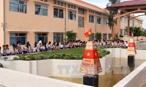 Giáo dục tình yêu biển đảo từ mô hình quần đảo Hoàng Sa, Trường Sa