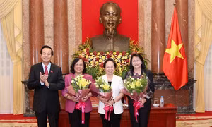 Hoạt động của lãnh đạo Đảng, Nhà nước