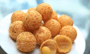 Bánh rán lúc lắc: món quà bình dị mà thơm thảo của người Hà Nội xưa