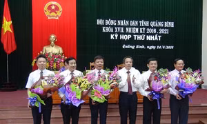 HĐND các tỉnh họp bầu các chức danh chủ chốt