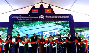 Vinamilk khánh thành nhà máy sữa đầu tiên tại Campuchia