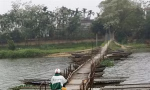 Hà Nội: Vẫn còn tồn tại nhiều cây cầu tự chế cũ kỹ, xuống cấp, mất an toàn