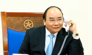 Thủ tướng Chính phủ Nguyễn Xuân Phúc điện đàm với Tổng thống đắc cử Hoa Kỳ Donald Trump