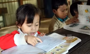 Người thầy áo xanh trên đảo tiền tiêu phía Tây Nam Tổ quốc