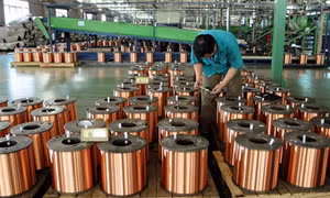 Công nghiệp hỗ trợ: thiếu "đầu vào", bí "đầu ra"