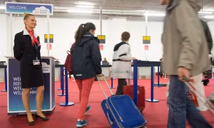 Chuyến bay đầu tiên cất cánh từ sân bay Zaventem sau loạt vụ tấn công tại Brussels