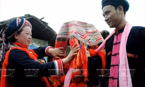 Nghi lễ cưới truyền thống đặc sắc của người Dao đỏ ở Tuyên Quang