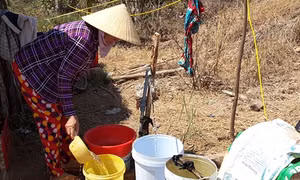 Đường ống nước sạch thi công chậm, ảnh hưởng tới sinh hoạt của người dân