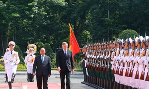 Thủ tướng nước Slovakia Robert Fico thăm chính thức Việt Nam