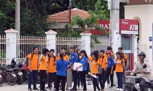 Tuyển sinh Đại học 2016: Nhiều hồ sơ vẫn lo thiếu chỉ tiêu