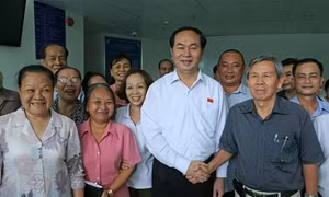 Chủ tịch nước Trần Đại Quang tiếp xúc cử tri tại Thành phố Hồ Chí Minh