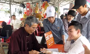 Lộn xộn hoạt động dịch vụ tại lễ hội Phủ Dầy 2016
