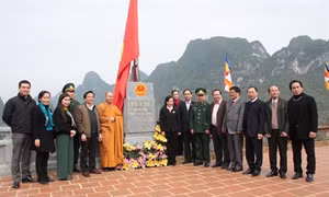 Khánh thành công trình cột Cờ Tổ quốc tại chùa Phật tích Trúc Lâm Bản Giốc