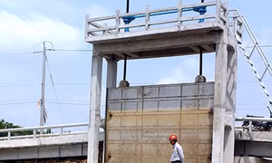 Bất cập cống ngăn mặn ở Long Mỹ- Vị Thanh