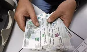 Liệu Nga có phá giá đồng ruble?
