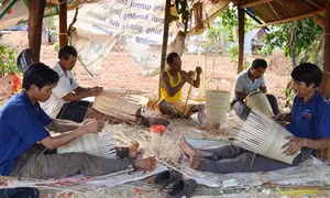 Nghề đan gùi truyền thống ở Ia Pết