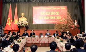 Giao ban báo chí Xuân Bính Thân 2016
