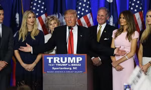 Bầu cử Mỹ 2016: Tỷ phú D.Trump giành chiến thắng thứ 3 liên tiếp