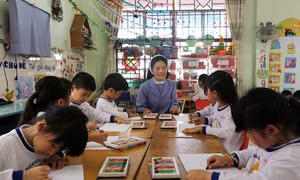 Người phụ nữ hết lòng vì trẻ thơ