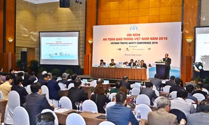 Phó Thủ tướng Trương Hòa Bình chủ trì hội nghị An toàn giao thông quốc gia 2016