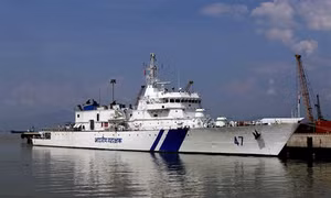 Tàu SAMRAT của Lực lượng Bảo vệ Ấn Độ thăm Đà Nẵng