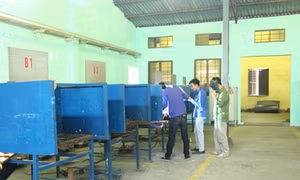Chậm sắp xếp lại trường nghề