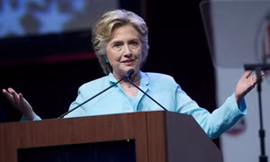 Bầu cử Tổng thống Mỹ 2016: Bà Hillary Clinton công bố hồ sơ sức khỏe chi tiết