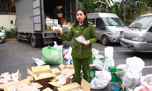 Bắt khẩn cấp đối tượng sản xuất, buôn bán mì chính, bột giặt giả