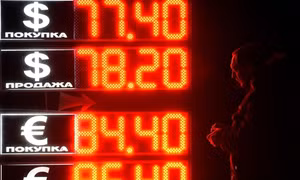 Chứng khoán Nga giảm mạnh, đồng ruble có nguy cơ rơi xuống mức thấp kỷ lục mới