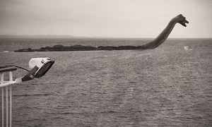 Robot tìm thấy hài cốt "quái vật" ở đáy hồ Loch Ness?