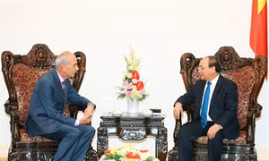 Thủ tướng Nguyễn Xuân Phúc tiếp Đại sứ Bồ Đào Nha và Đại sứ Serbia