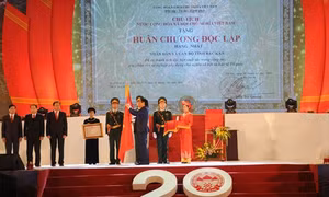 Phó Thủ tướng Vương Đình Huệ dự lễ kỉ niệm 20 năm tái thành lập tỉnh Bắc Kạn