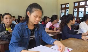 Sáng 1/7, thí sinh cả nước thi môn đầu tiên