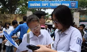 Hà Nội hạ điểm chuẩn vào lớp 10 công lập