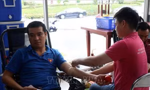 Hành trình đỏ năm 2019: Khoảng 1.800 người tham gia chương trình hiến máu Sắc đỏ biên cương