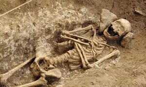 Phát hiện quách đá người Merovingian có niên đại 1.400 năm tại Pháp