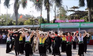 Đặc sắc nghệ thuật Then của người Thái trắng ở Điện Biên